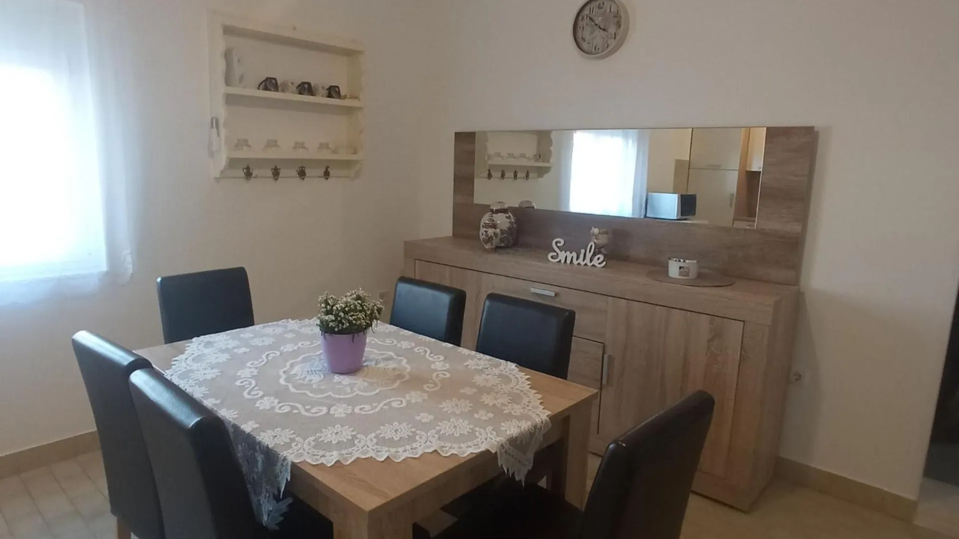 Spacious Kastela Apartment With Balcony And Mountain Views Near The Sea 0*,